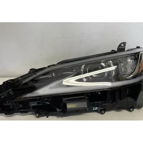 8118533G10 фара передняя Lexus ES 300h 2022