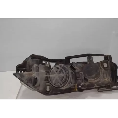 8200412742F фара передня Renault Megane II 2006