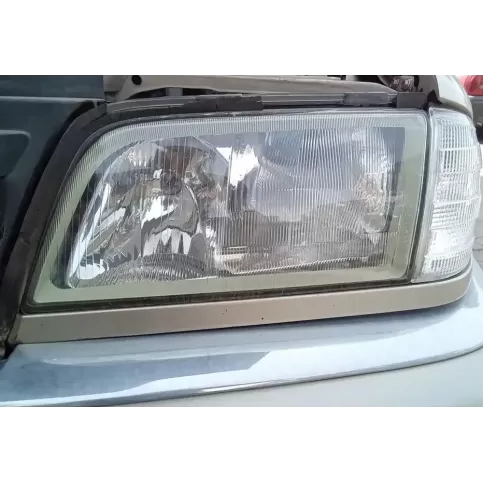 88205485 фара передня Mercedes-Benz C W202 1995