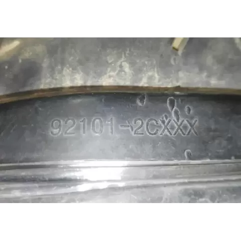 921012C021 фара передняя Hyundai Coupe 2002