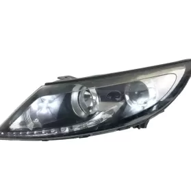 921013W120 фара передня KIA Sportage 2010