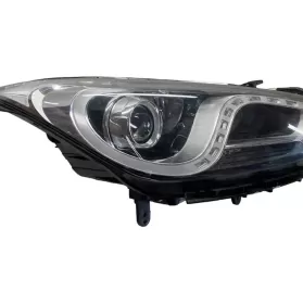 921023Z100 фара передняя Hyundai i40 2011