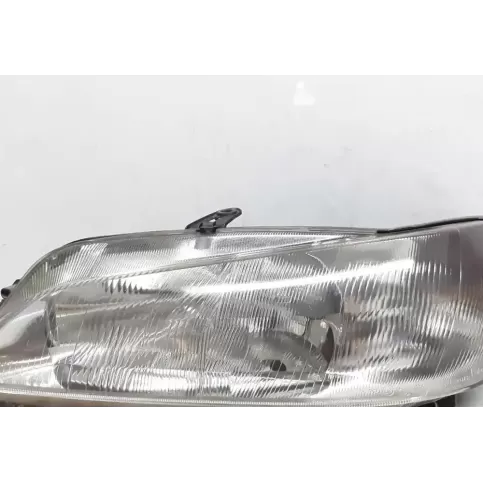 9630219080 фара передняя Peugeot 306 1994