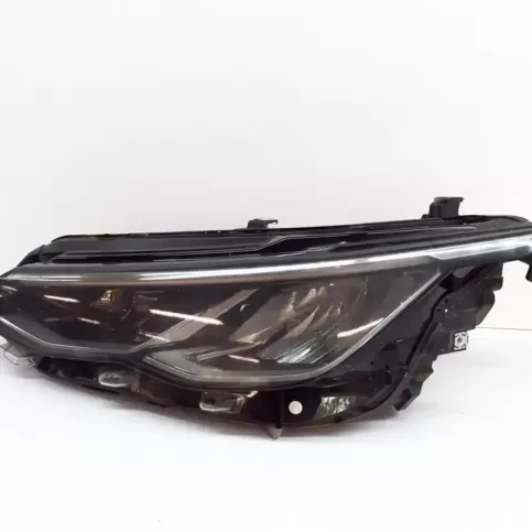 992941591B фара передняя Volkswagen Golf VIII 2022
