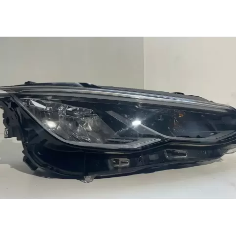 BL38XEV19R фара передняя Volkswagen Golf VIII 2019