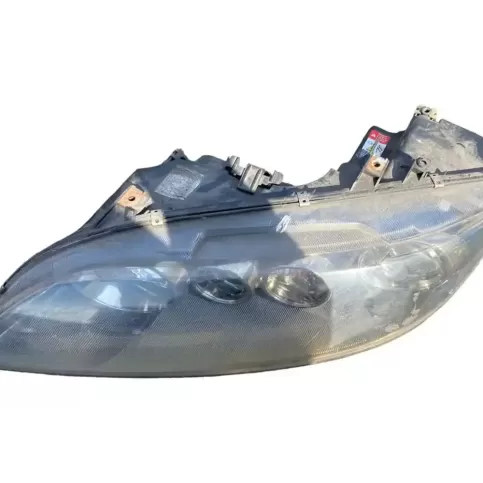 F014003906 фара передняя Mazda 6 2006