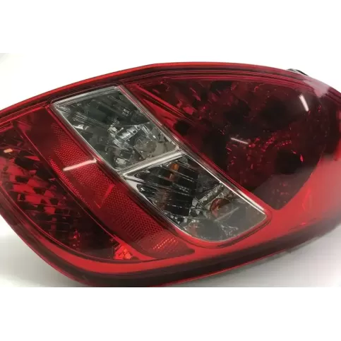F3303 фара передня Hyundai i20 (PB PBT) 2011