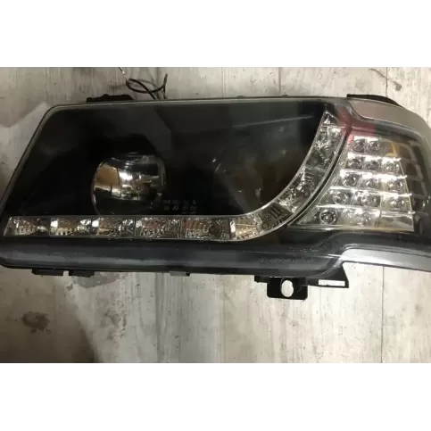 HU196HB фара передняя Audi 80 90 S2 B4 1996