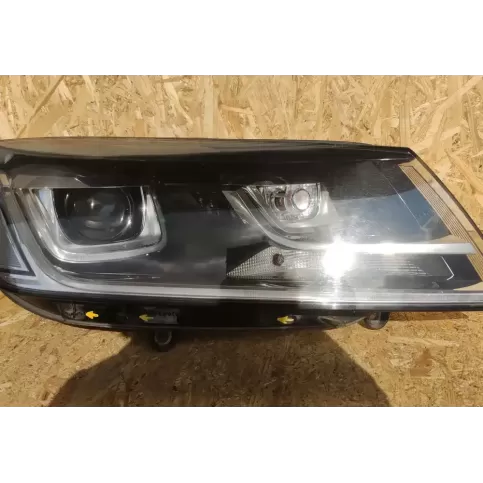 ITPD006401 фара передняя Volkswagen Touareg II 2015