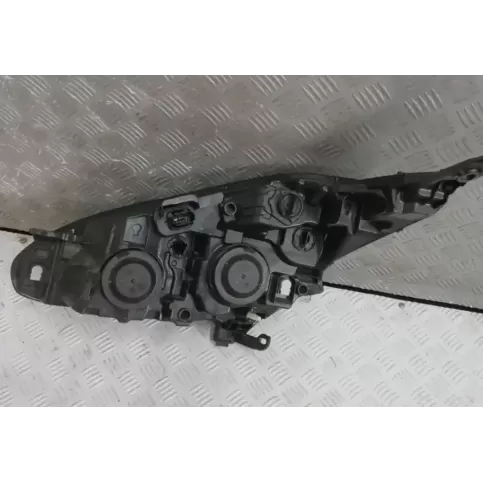 L90030558 фара передняя Peugeot 208 2014