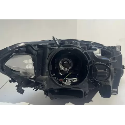 0101312100796381 фара передняя BMW 5 F10 F11 2010