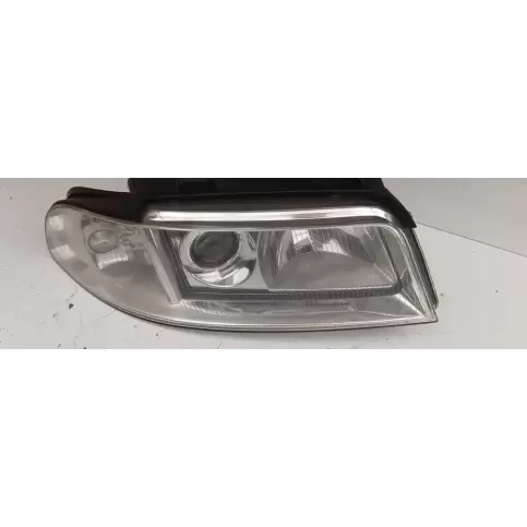 01102A04HR фара передняя Audi A4 S4 B5 8D 1999