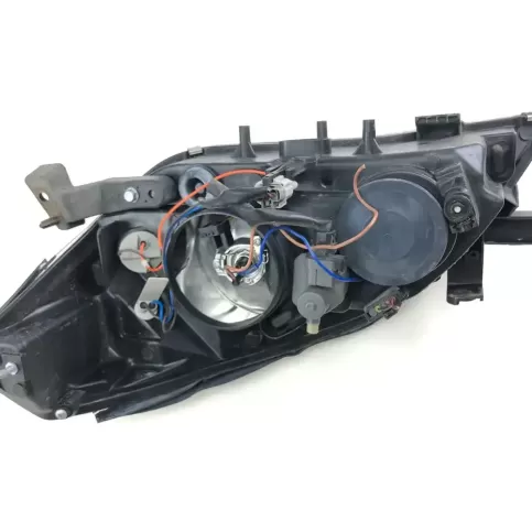 01282110 фара передняя Nissan Primera 2003