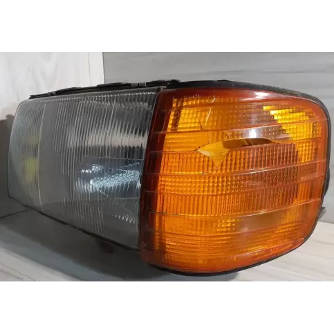 0301065311 фара передняя Mercedes-Benz S W126 1984