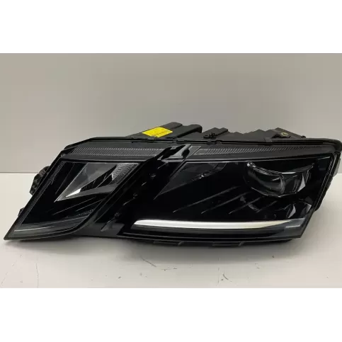 030110423106 фара передняя Skoda Octavia Mk3 (5E) 2019