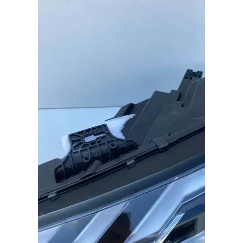 030111723300 фара передняя Audi A4 S4 B9 2019