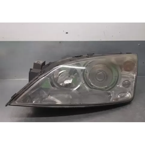 0301174271824 фара передняя Ford Mondeo Mk III 2000