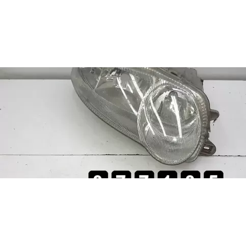 0301186202468261940 фара передняя Alfa Romeo 147 2001