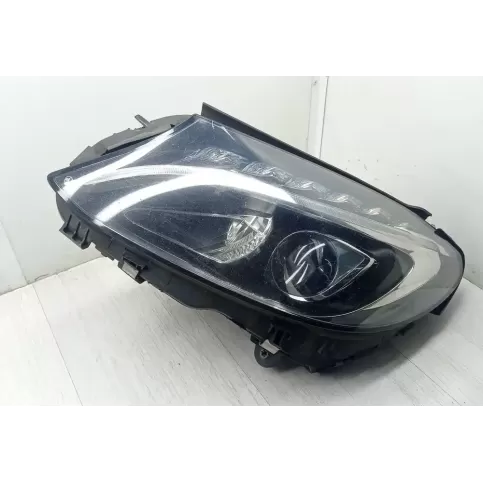 030128463304 фара передняя Mercedes-Benz C W205 2015