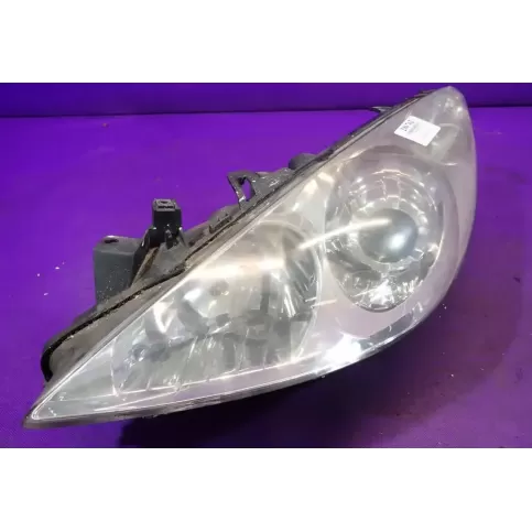 085501137L фара передняя Peugeot 307 2005