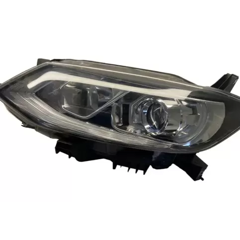 10018066 фара передняя Nissan Pulsar 2014
