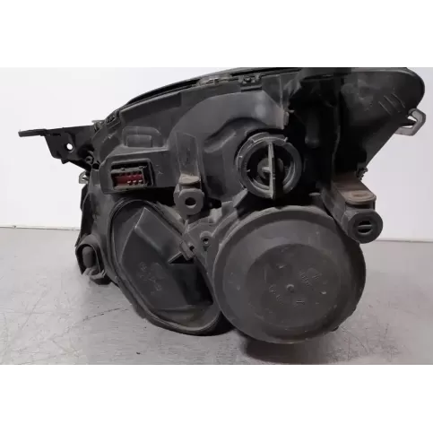 15588801 фара передняя Opel Vectra C 2002