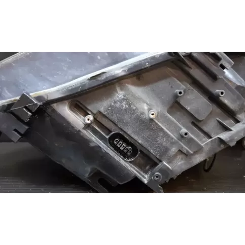 15876100 фара передняя BMW 5 E60 E61 2006