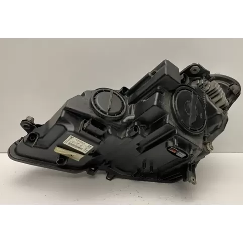 1ZT00964762 фара передняя Mercedes-Benz E A207 2010