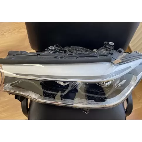 300000026388589 фара передня BMW 5 G30 G31 2018