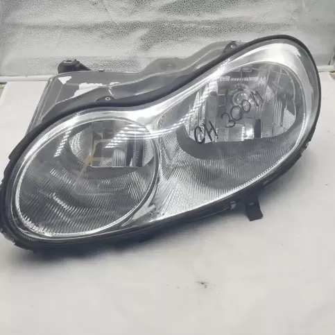 4780011AC фара передня Chrysler 300M 2000