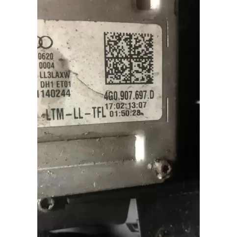 4G0907697D фара передня Audi Q3 8U 2014