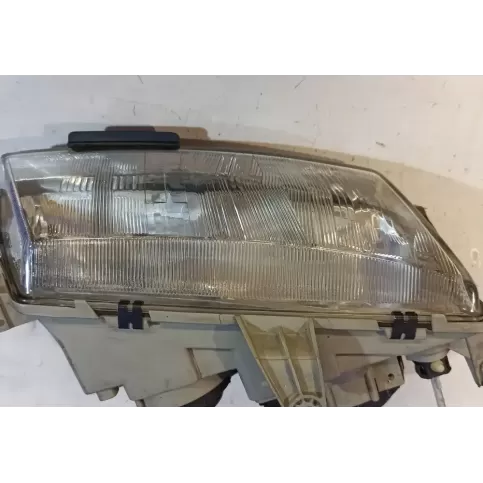 5284484 фара передня Saab 9-5 1998