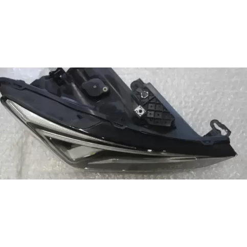 5FB941008F фара передня Seat Leon IV 2021