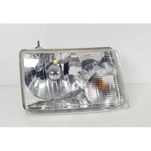 5L5413005A фара передня Ford Ranger 2007