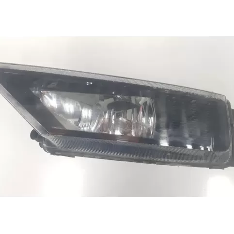 5NA941699B фара передня Volkswagen Tiguan 2008