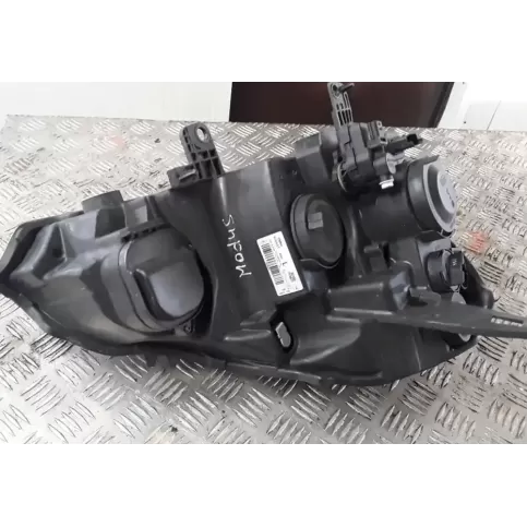 7701069721 фара передня Renault Modus 2011