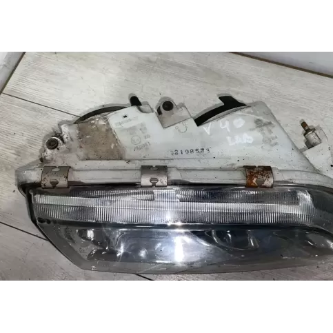 7731109R фара передня Volvo S40, V40 2000