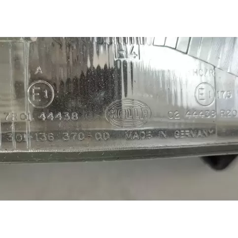 7R0144438 фара передня Volkswagen Transporter - Caravelle T4 1995