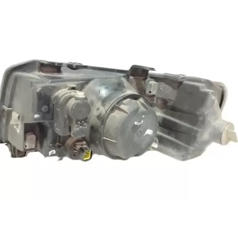 8902590 фара передняя Land Rover Freelander 2000