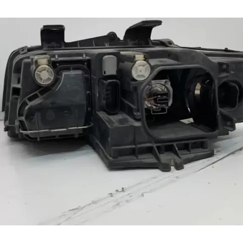 8E0839461A фара передня Audi A4 S4 B6 8E 8H 2001