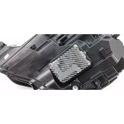 8Y0941036A фара передняя Audi A3 8Y 2021