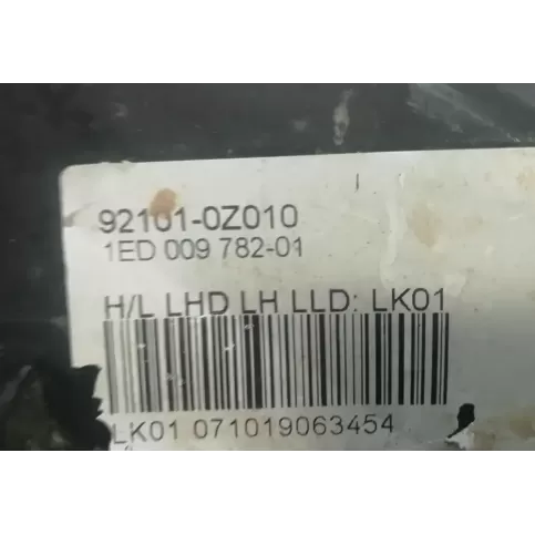 921011F021 фара передняя KIA Sportage 2004
