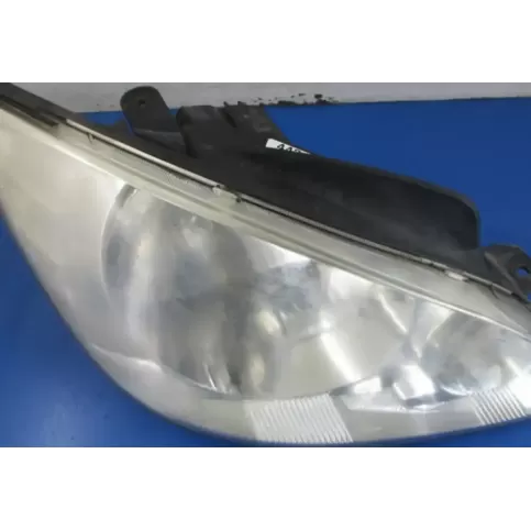 92102-1C500 фара передняя Hyundai Getz 2008