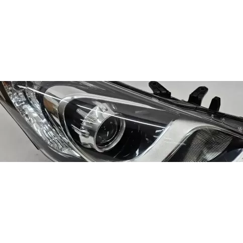 92102-A6020 фара передняя Hyundai i30 2015