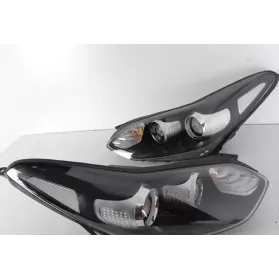 92102-F1110 фара передня KIA Sportage 2018