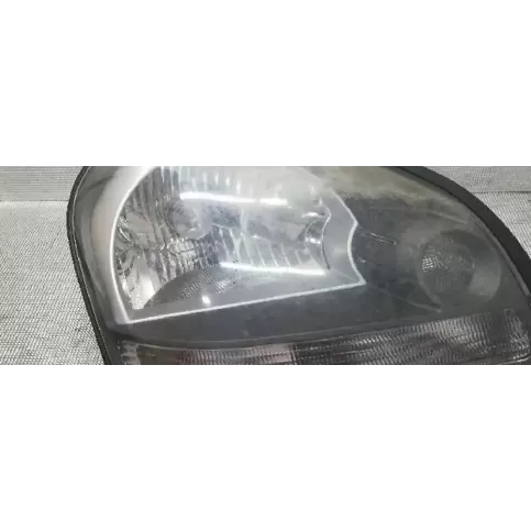 921022E010 фара передняя Hyundai Tucson LM 2006