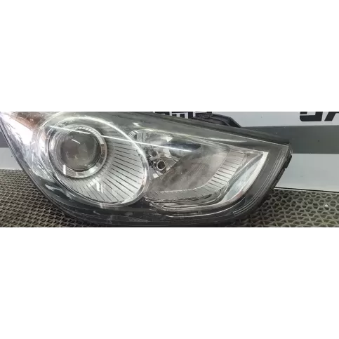 921022Y фара передняя Hyundai ix35 2010