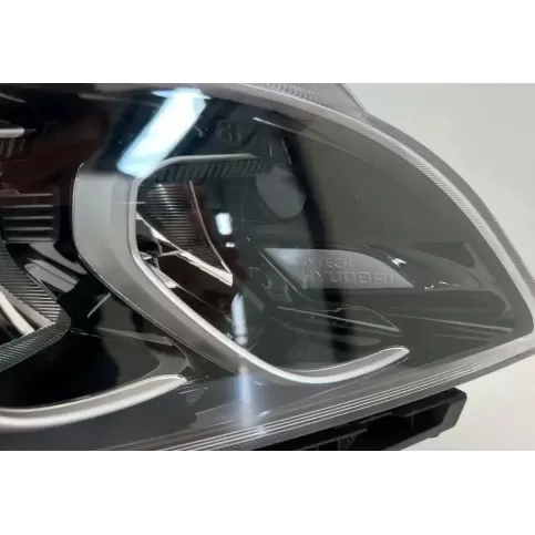92102J9600 фара передняя Hyundai Kona 2021