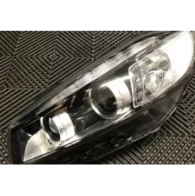9210LUM002 фара передняя KIA Sorento 2015