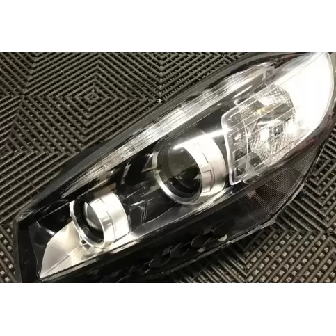 9210LUM002 фара передняя KIA Sorento 2015